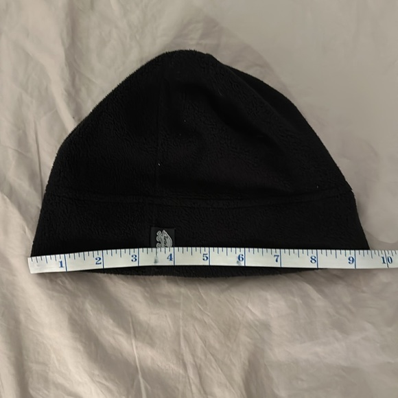 Kids’ hat - Picture 2 of 2